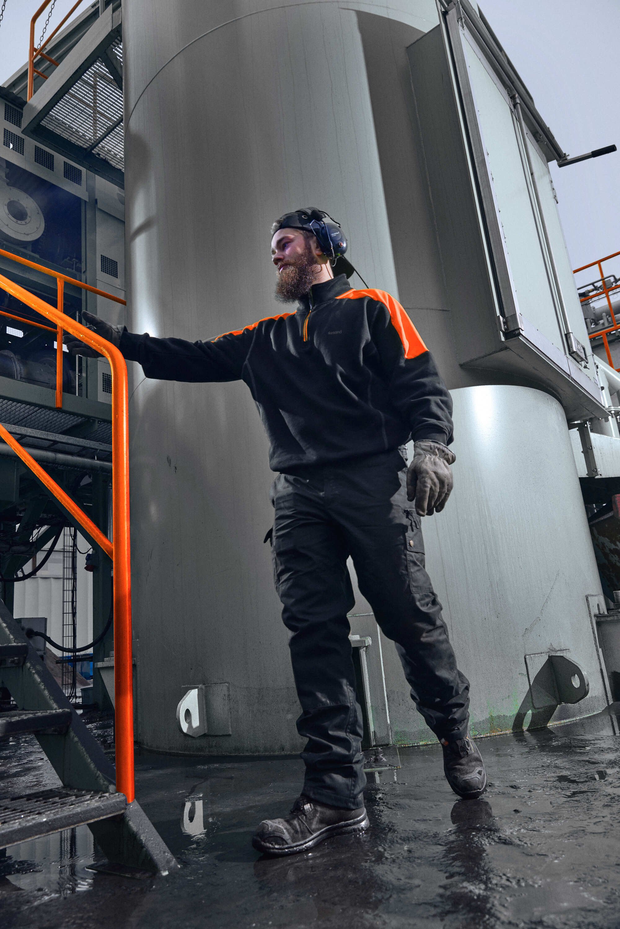 Resand_Worker